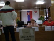 Volíme si poslancov a primátora