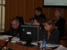 Poslanci budú hneď v úvode roka riešiť vážne témy